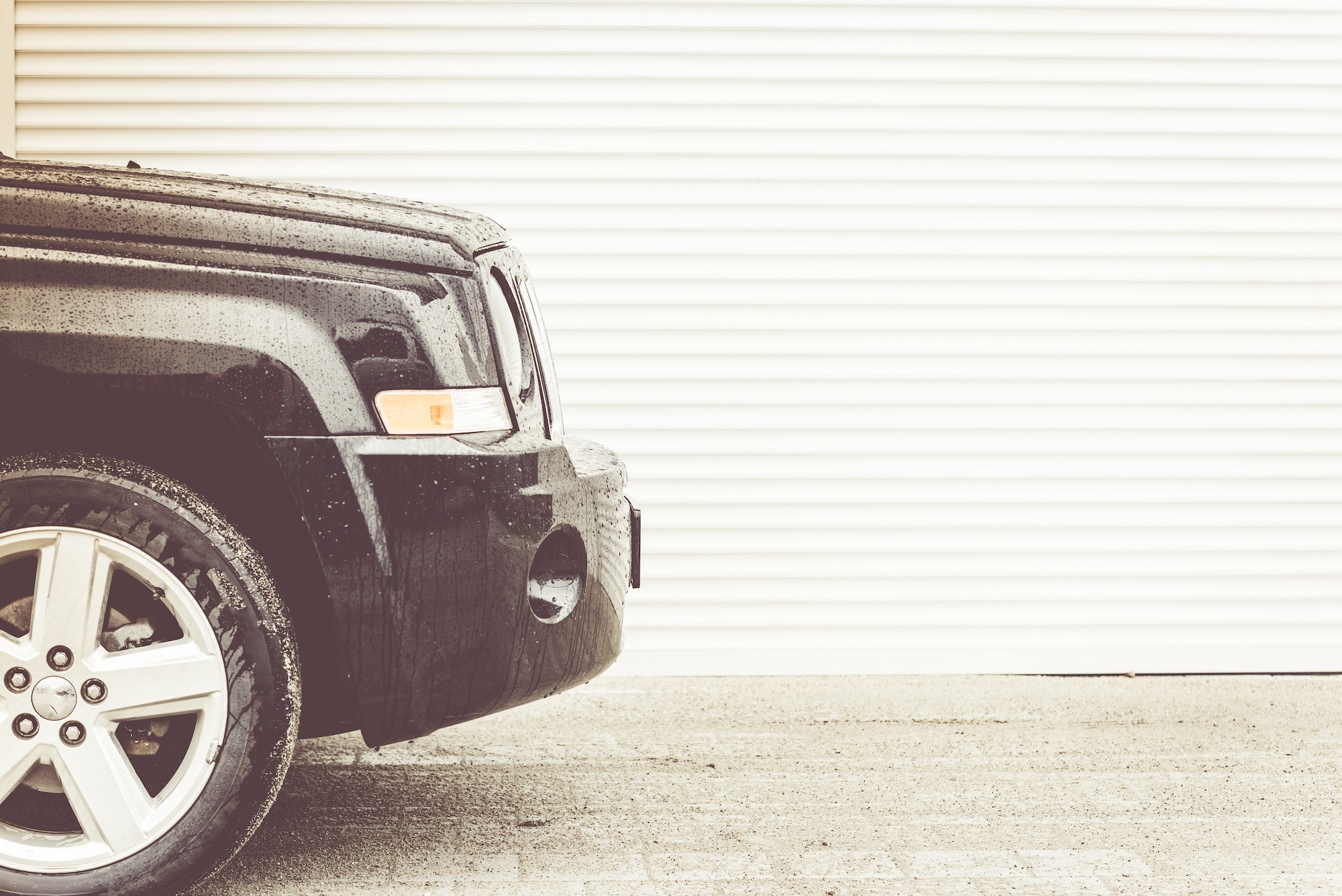 Stellplatz oder die Garage zugeparkt? So können Sie sich wehren!